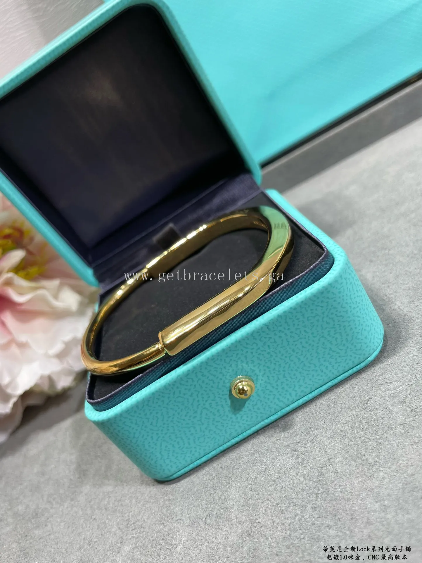 Tiffany Lock Bangle in White Gold/Rose Gold/Yellow Gold/Yellow Gold