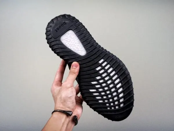 Yeezy350 Boost V2 Black(Replica)