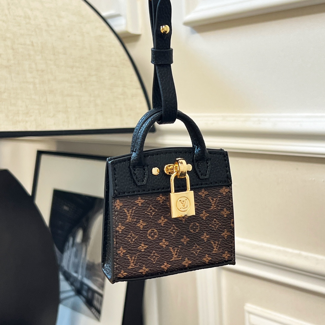 Louis Vuitton Micro Bag Leather Keychain Pendant Accessories