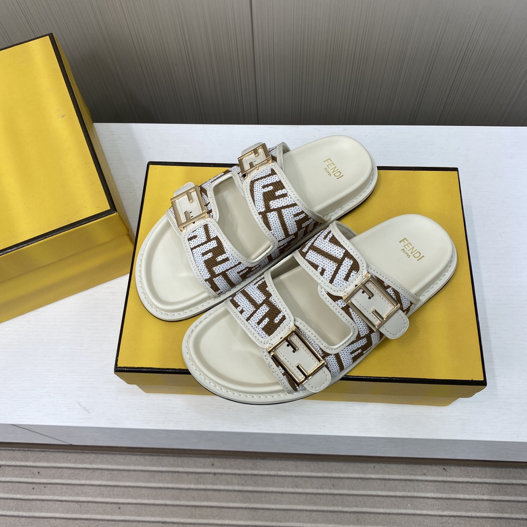 Fendi Shoes Summer slippers for couples