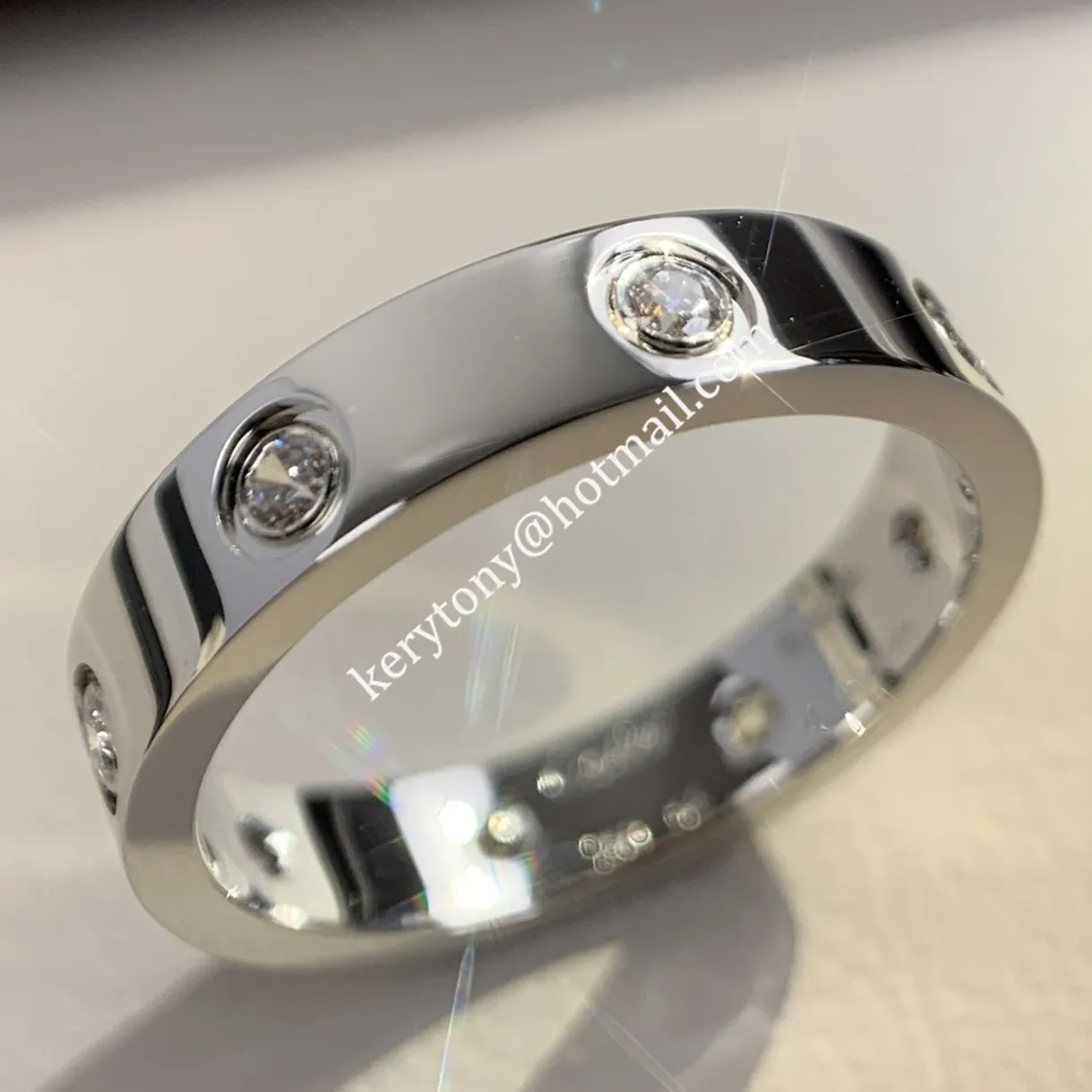 Top Sale Cartier Love Ring 18K White Gold Ring With 8 Diamonds B4050600 Online