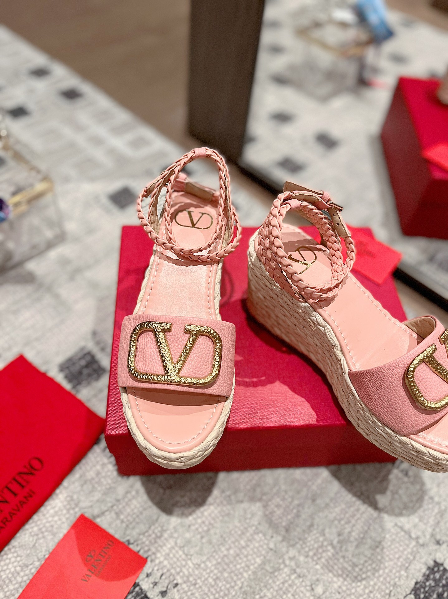 Valentino shoes 012 XM 072