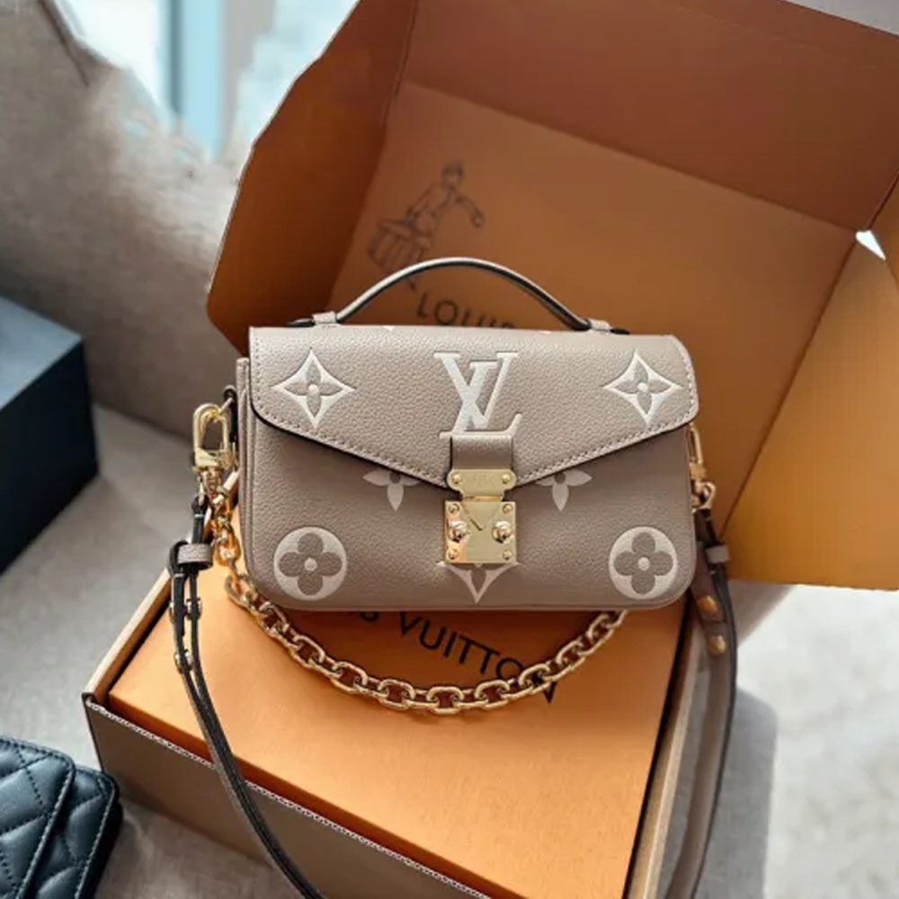 LV Pochette M茅tis East West Bag M23081 LM002 21.5cm