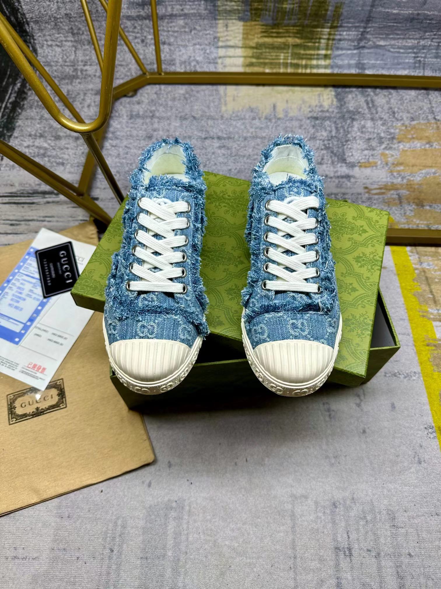 Gucci 030 Casual shoes HL002