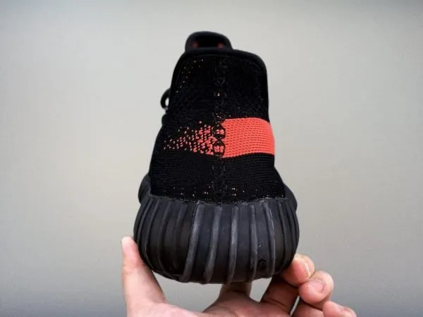 Yeezy350 Boost V2 “Core Black Red”(Replica)