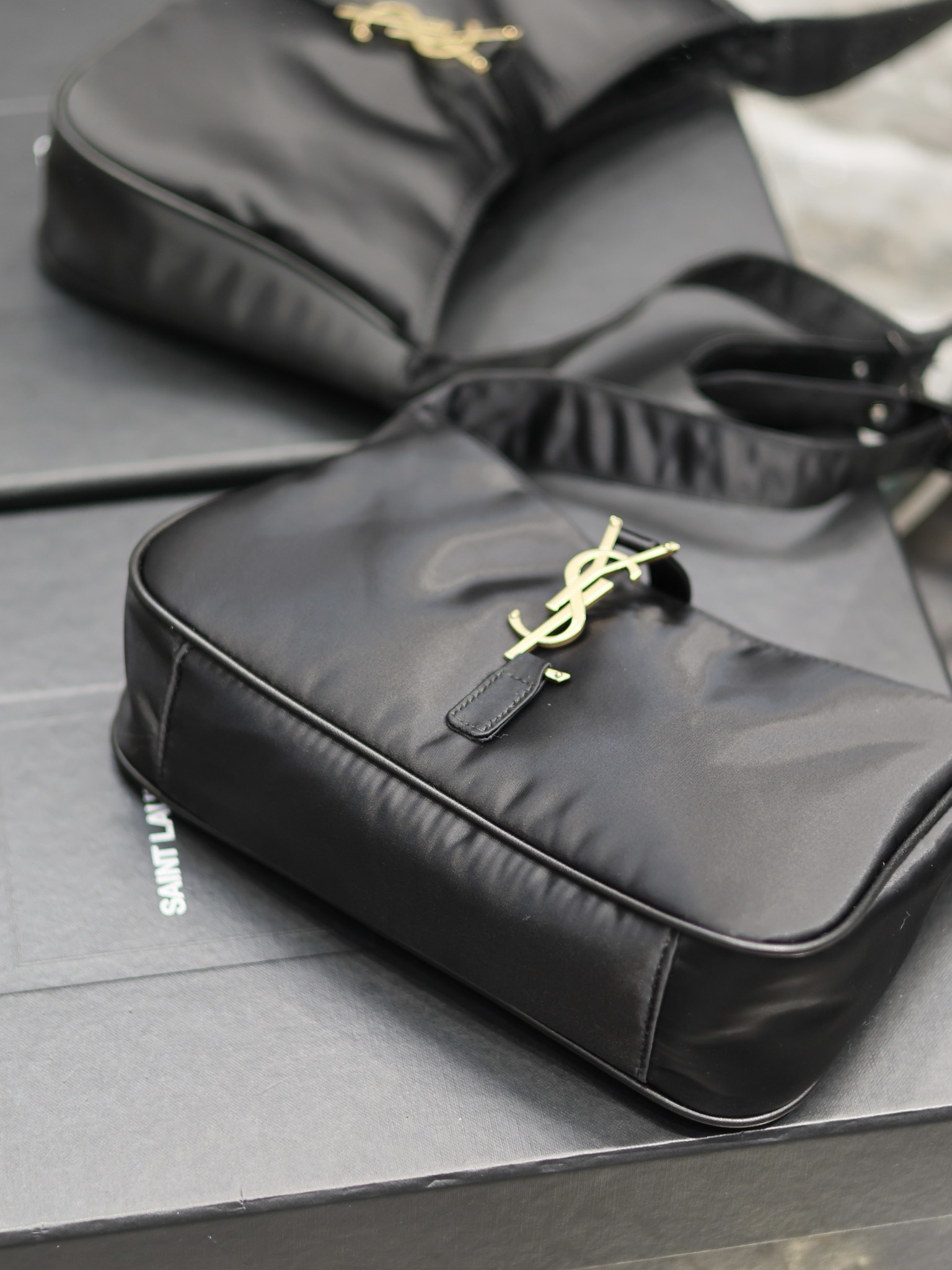 Saint Laurent 10A Handbag Shoulder Bag Top Mirror Quality Version