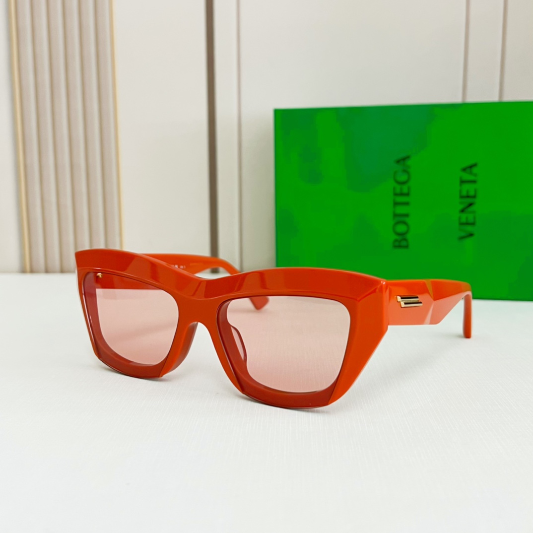 Bottega Veneta Sunglasses BV1218S SM051
