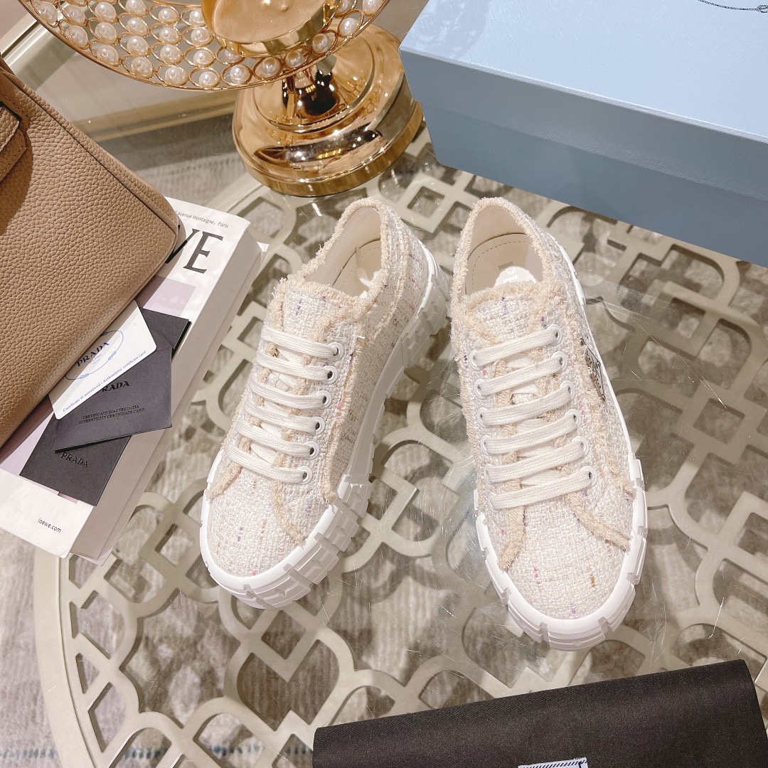 Prada shoes PD003