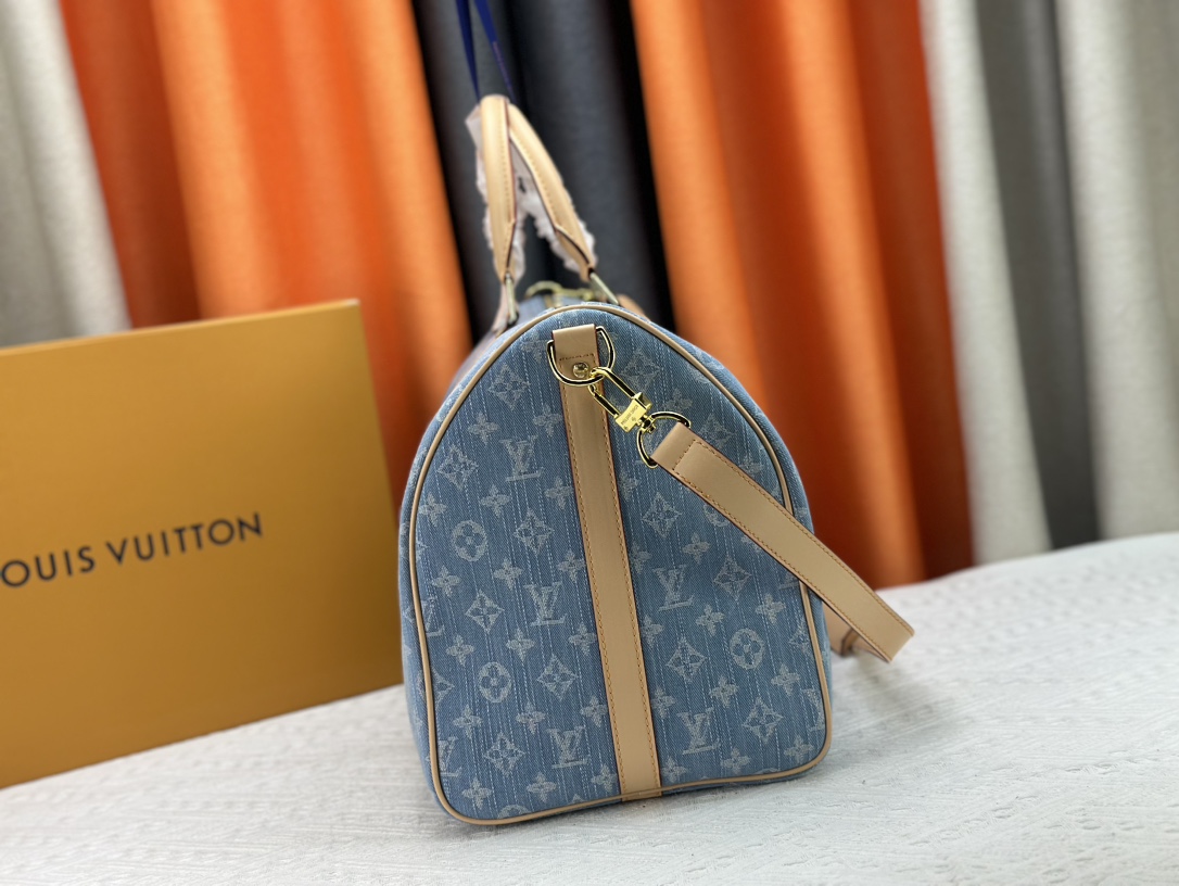 Louis Vuitton KEEPALL BANDOULI�RE 50 travel bag