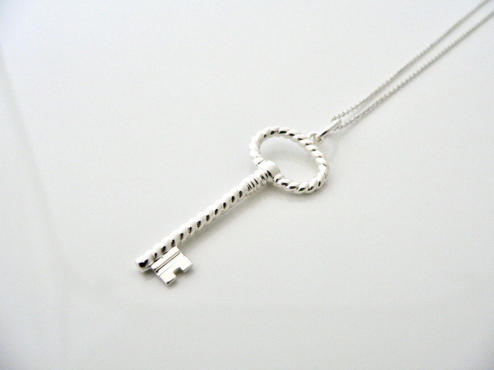 Tiffany & Co Twist Oval Key Necklace Pendant Charm Chain Love Gift Silver T & Co