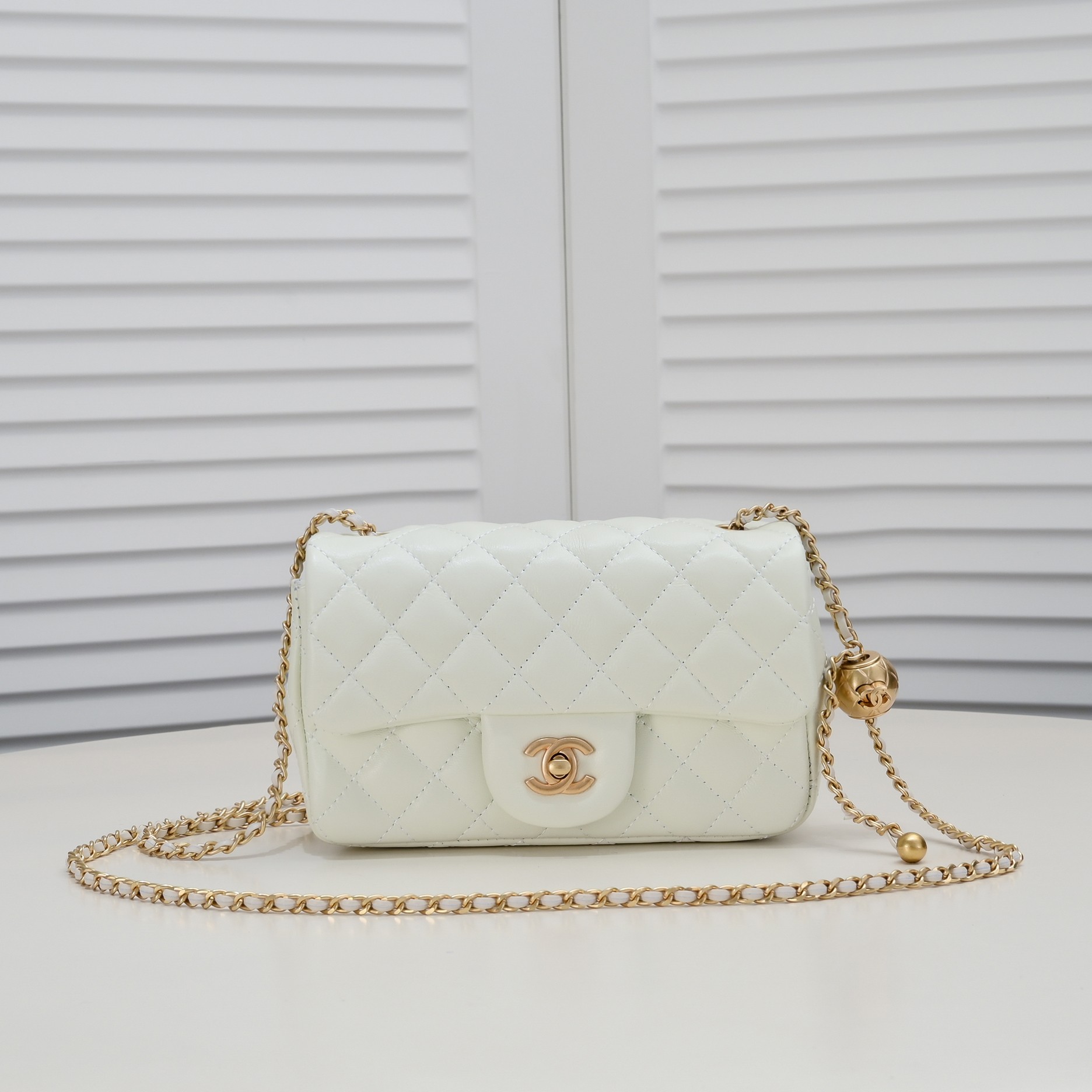 Chanel Cross Body Metal Ball Chain Shoulder Bag Handbag