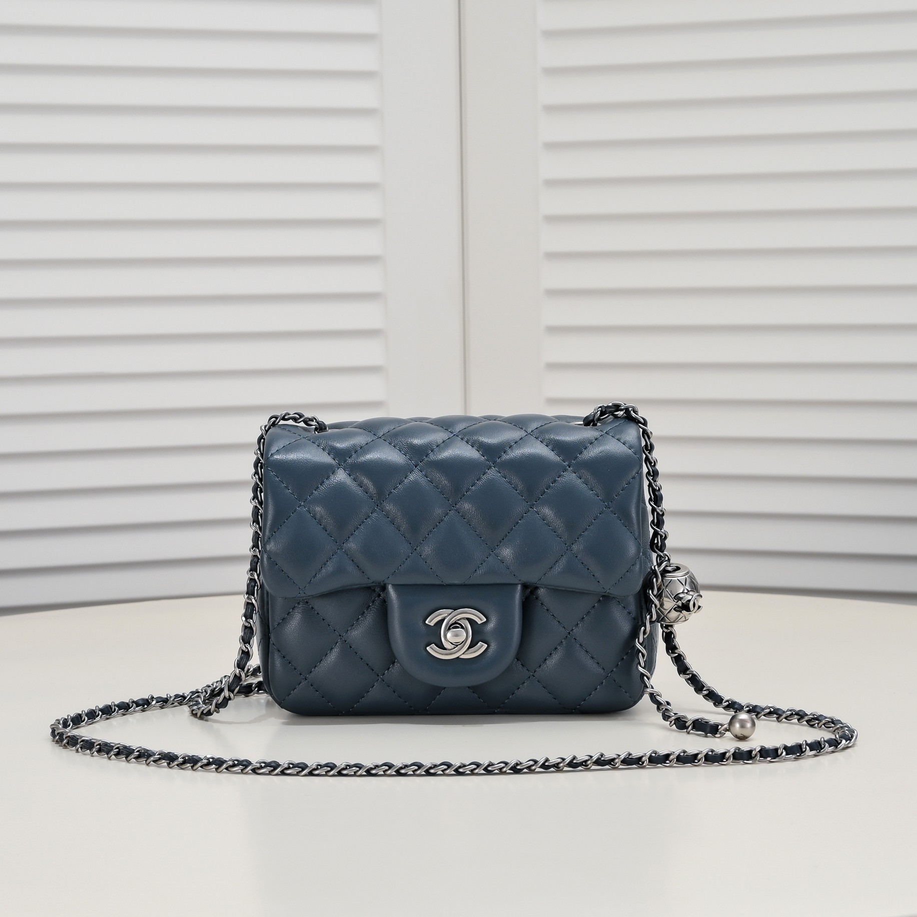 Chanel Cross Body Metal Ball Chain Shoulder Bag Handbag