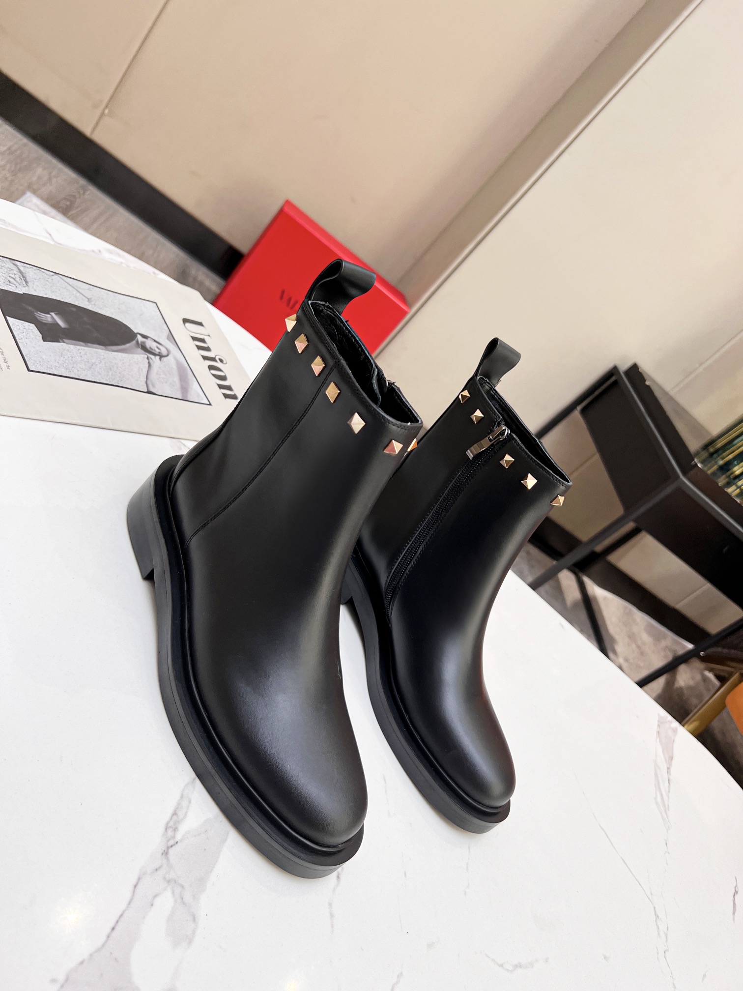 Valentino shoes boots (35-41) V004