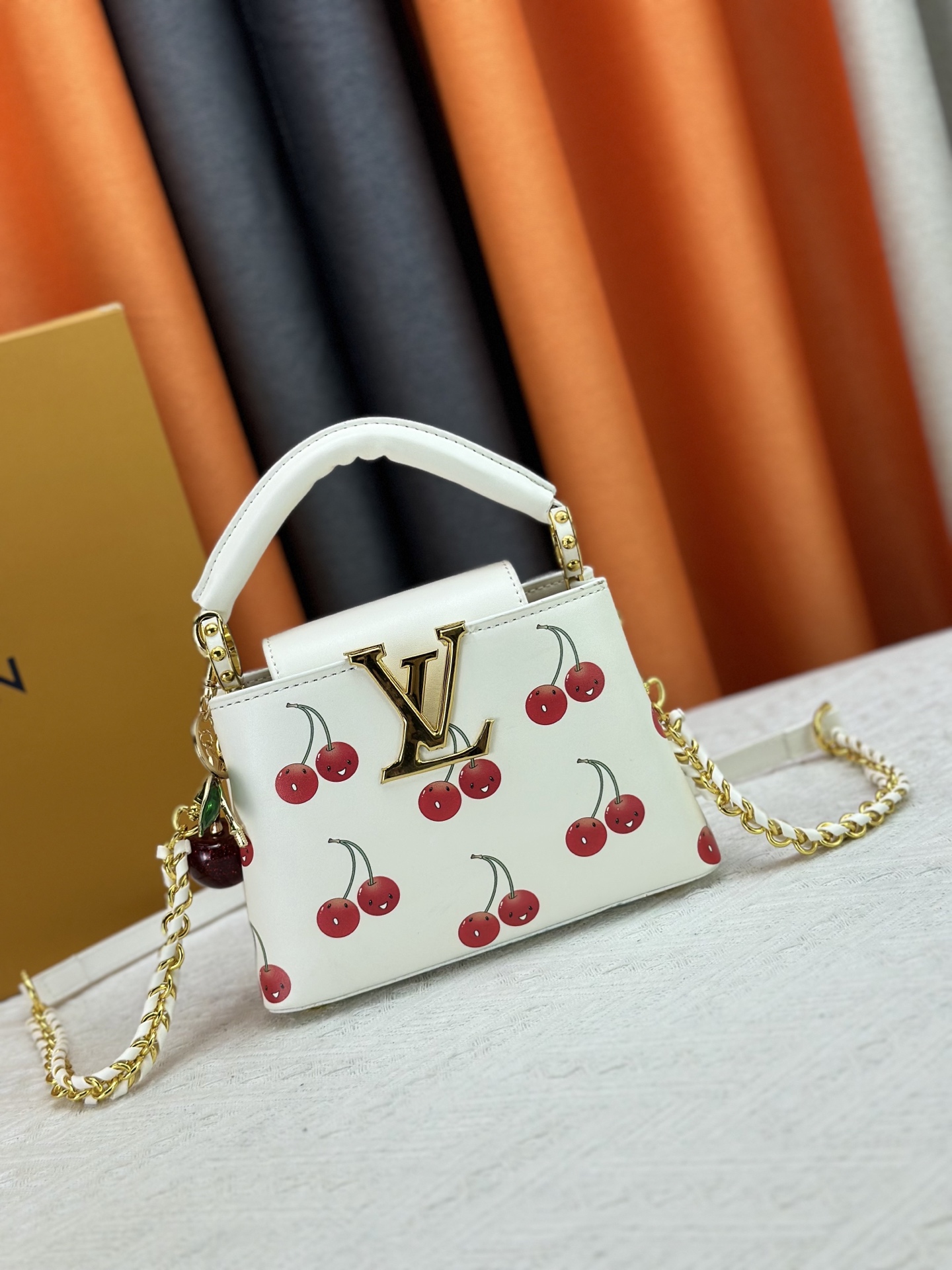 Louis Vuitton Bags White cherry Reverse Shoulder Bag handbag 12925锛�7AReplica锛�