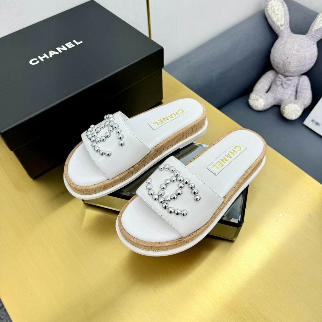 Chanel Shoes Beach women's slippers