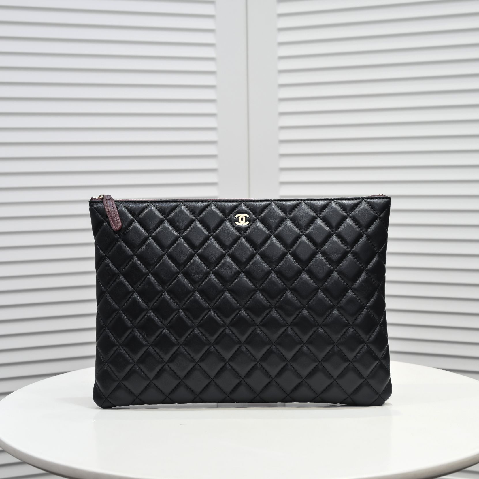 Chanel Cowhide Caviar Lattice Clutch silver buckle Clutch Bag Handbag