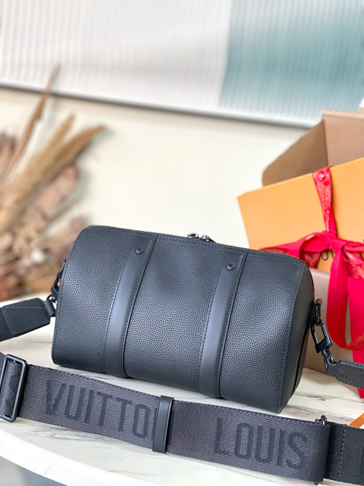Louis Vuitton Aerogram Leather City Keepall Bag锛�10A锛�