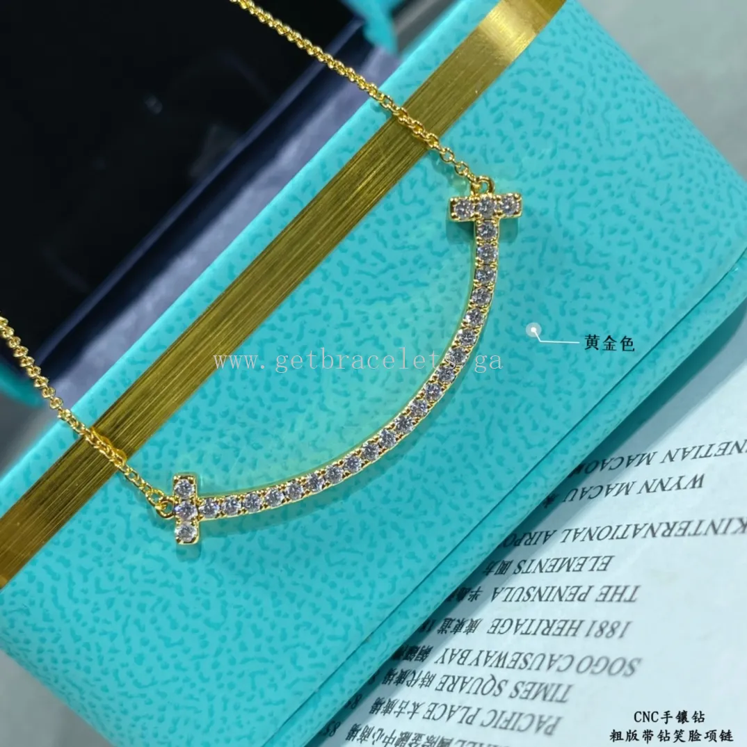 Tiffany T Medium Smile Pendant With Diamonds Yellow Gold/Rose Gold/White Gold