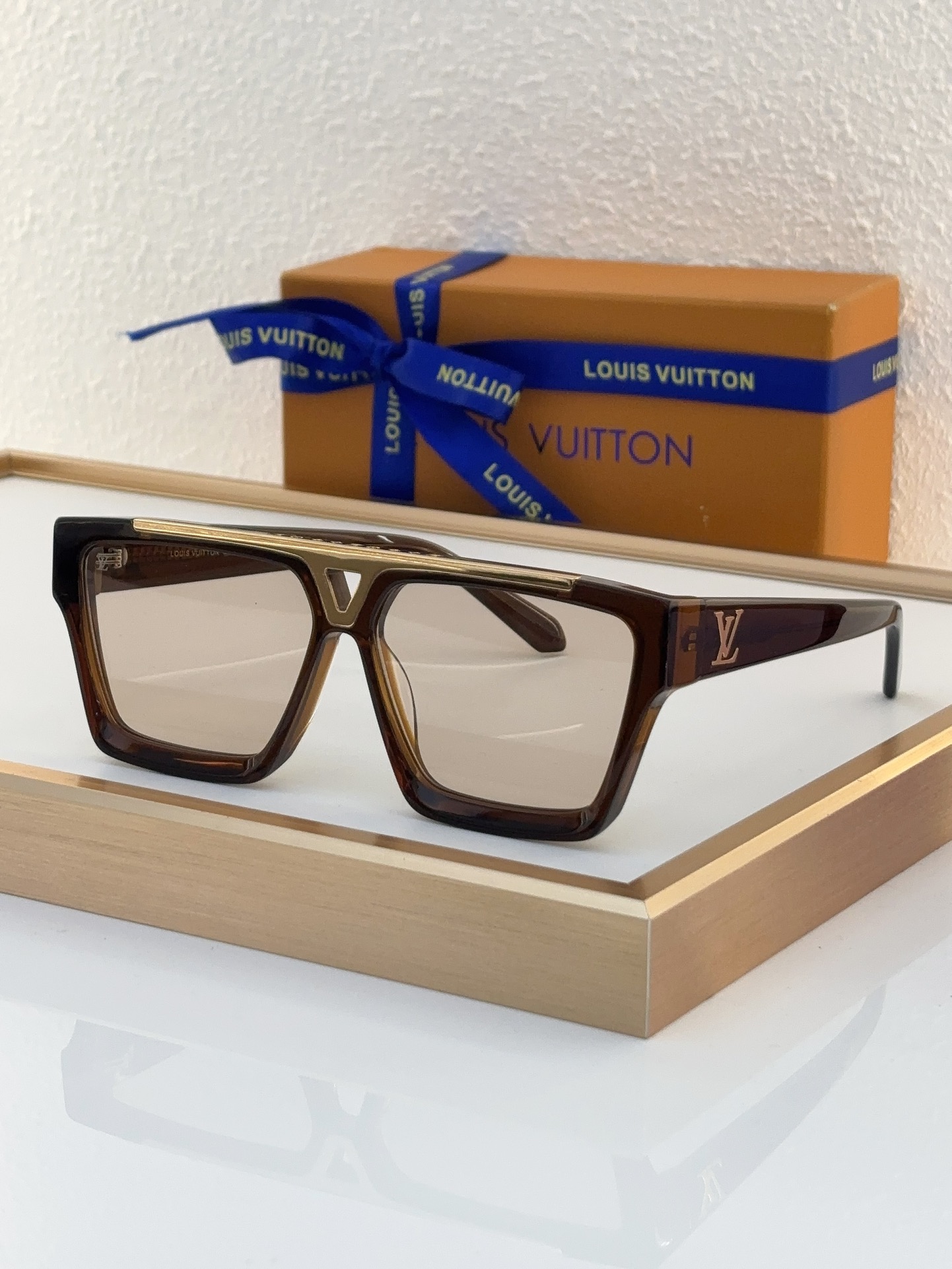 Louis Vuitton LV Sunglasses