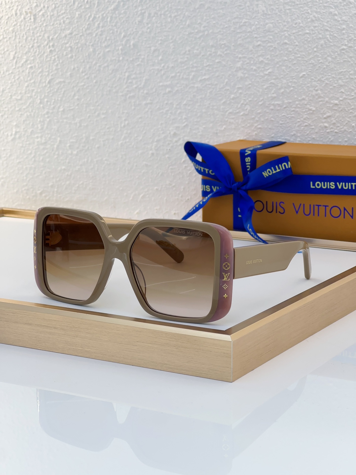 Louis Vuitton LV Sunglasses