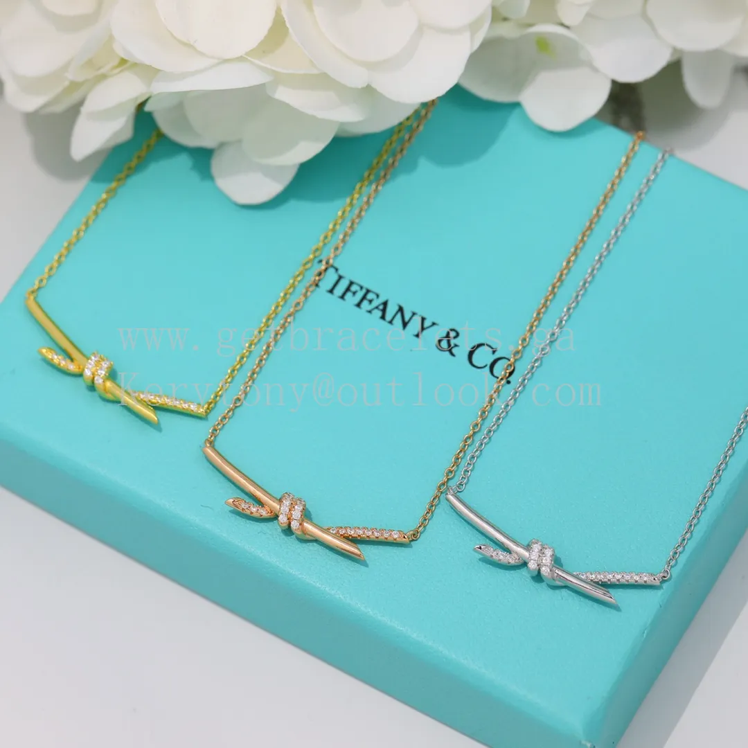Tiffany Knot Pendant in Yellow Gold/Rose Gold/White Gold With Diamonds
