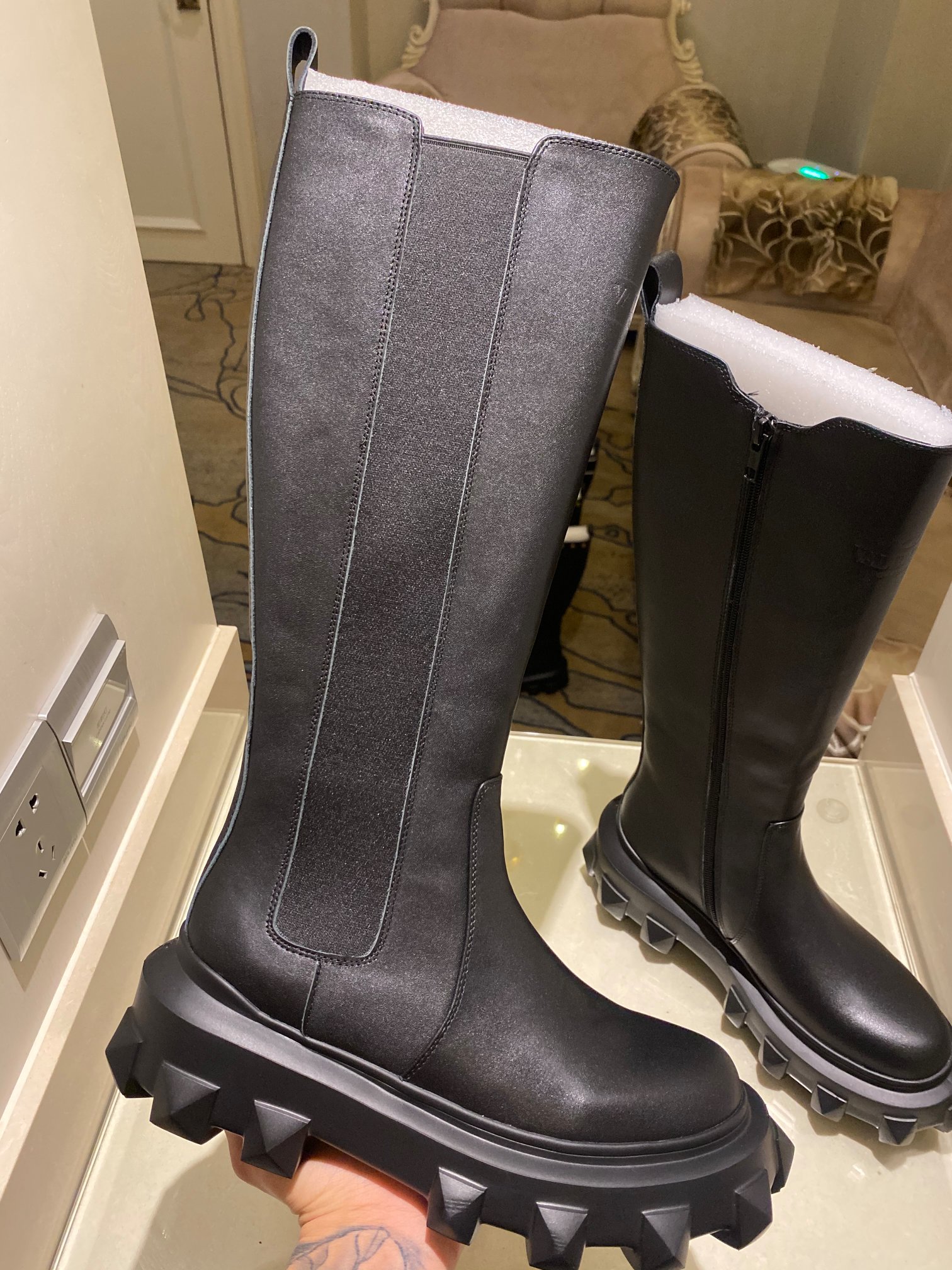 Valentino shoes boots (35-41) V005
