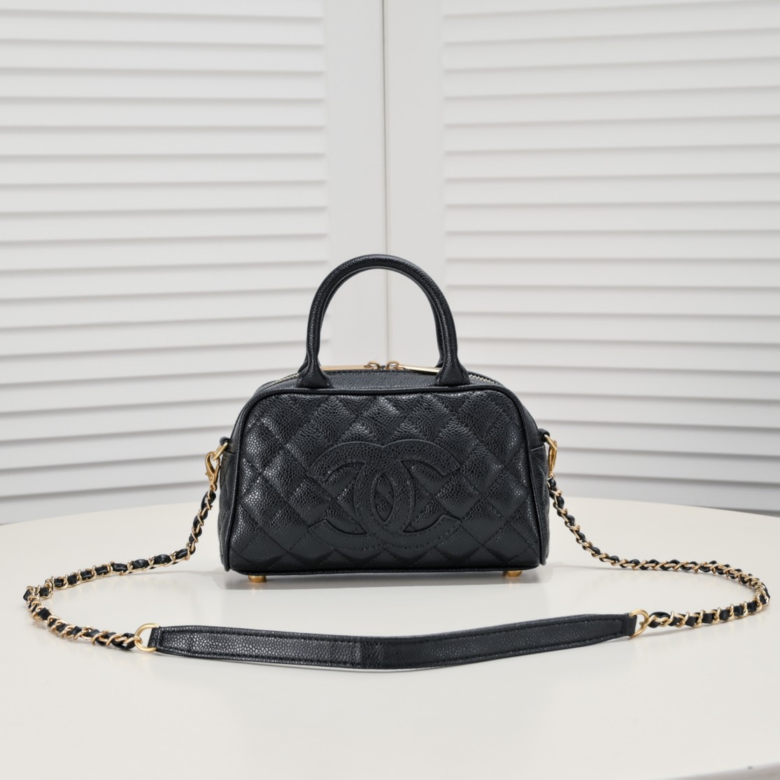 Chanel 24c Vintagep Hilton Bag Shoulder Bag Handbag
