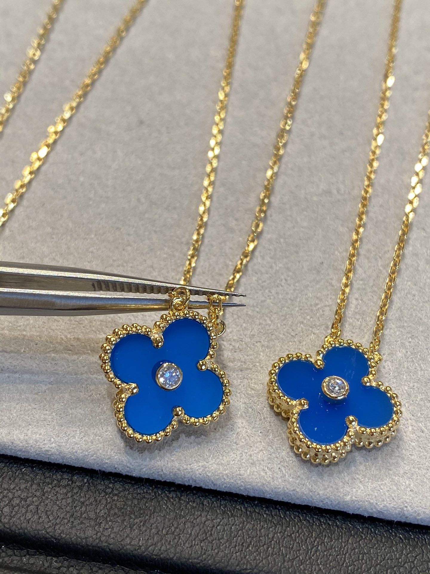 Van Cleef & Arpels Blue Agate Clover Necklace with Diamonds, Vintage Alhambra pendant
