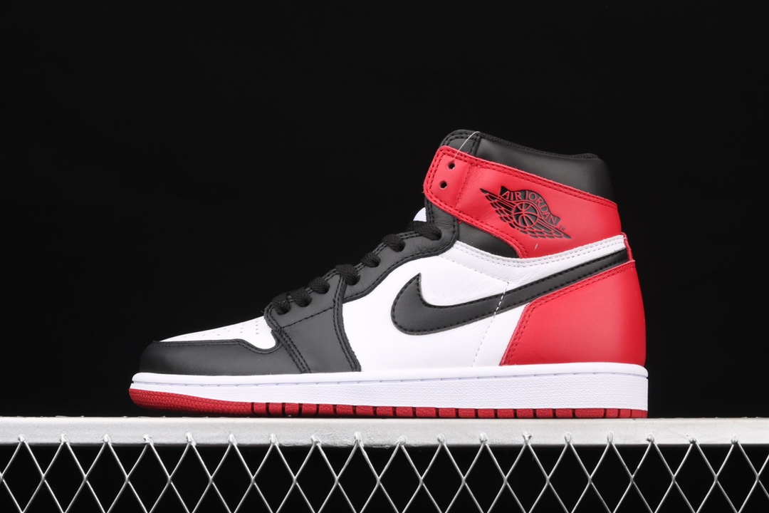 Air Jordan 1 Retro High OG 555088-125