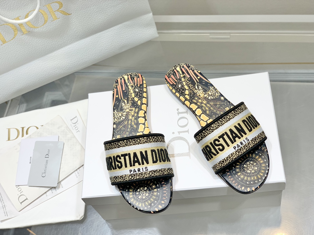 Dior shoes 034 XM012