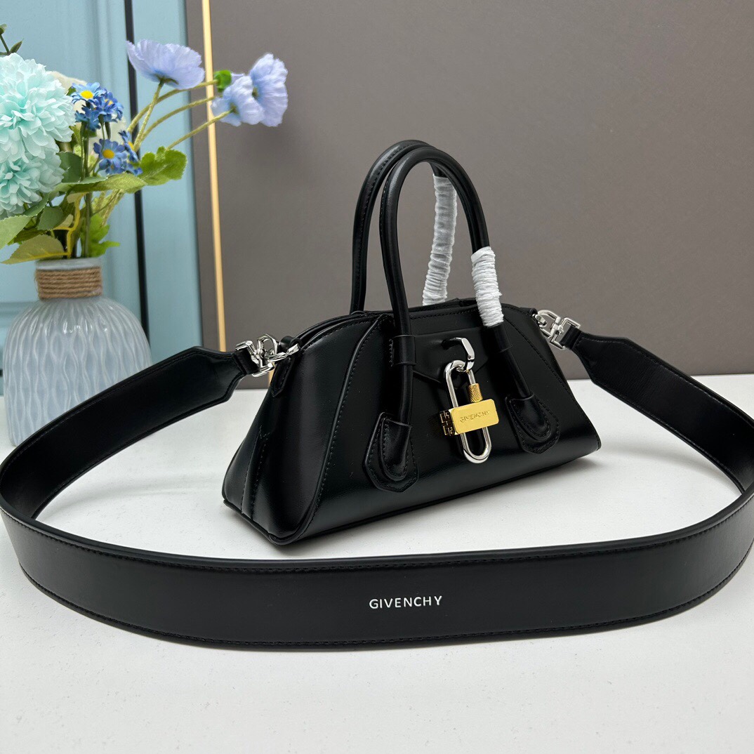 Mini Antigona Stretch Bag Black 8668 LM012 25cm
