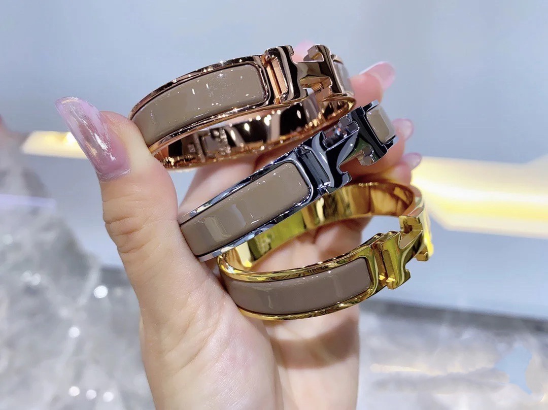 Herm猫s Clic H bracelet, Three colors