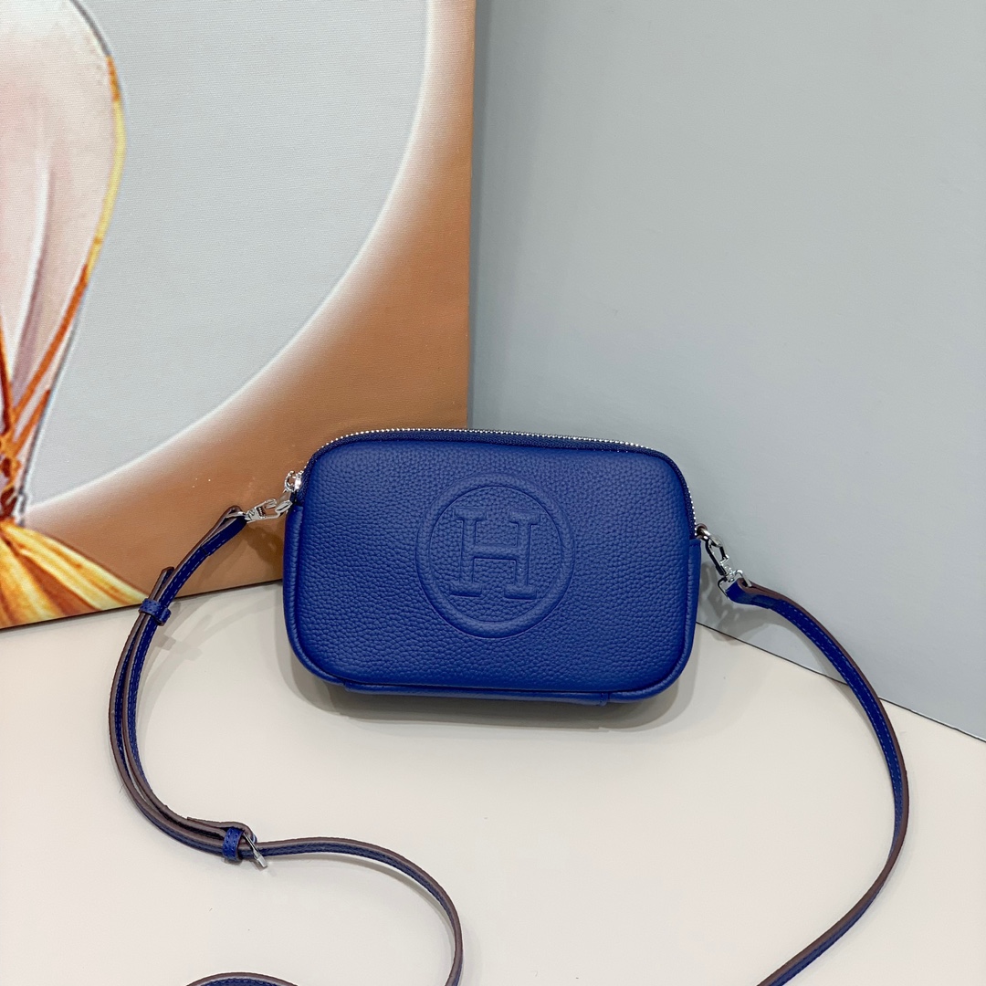 Herm猫s Silk'in Camera Bag 1125