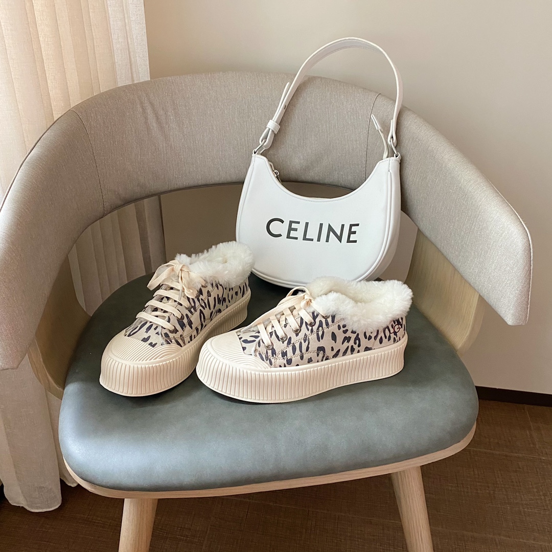 UGG shoes 017 BY012