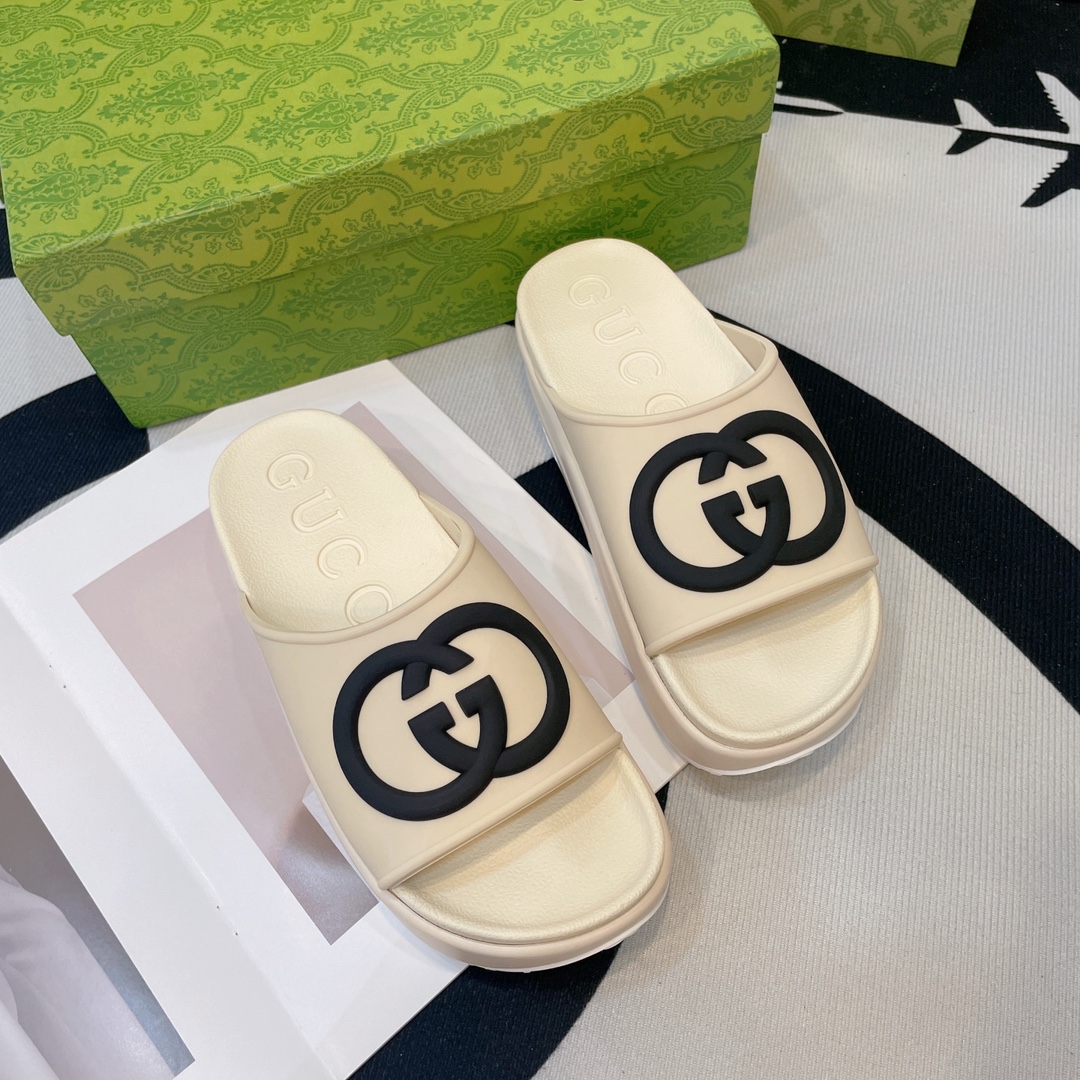 Gucci shoes 040 XM091