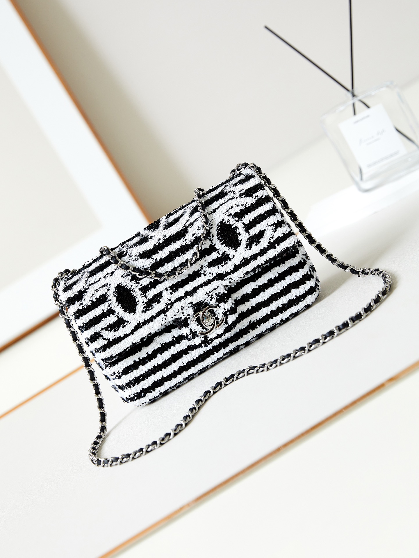 Chanel 10A Handbag Shoulder Bag Top Mirror Quality Version CHANEL AS4561