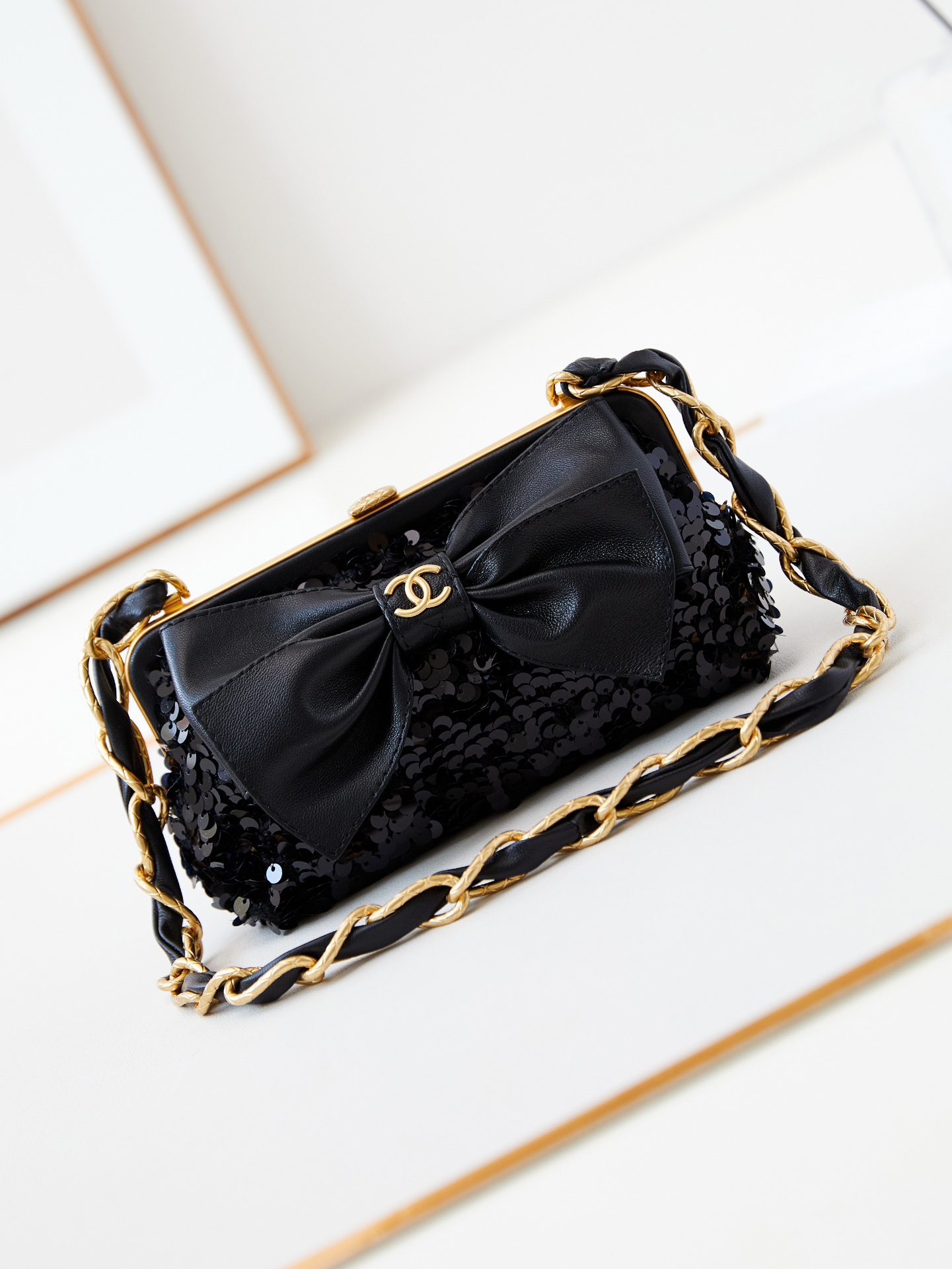Chanel 10A Handbag Shoulder Bag Top Mirror Quality Version AP5127