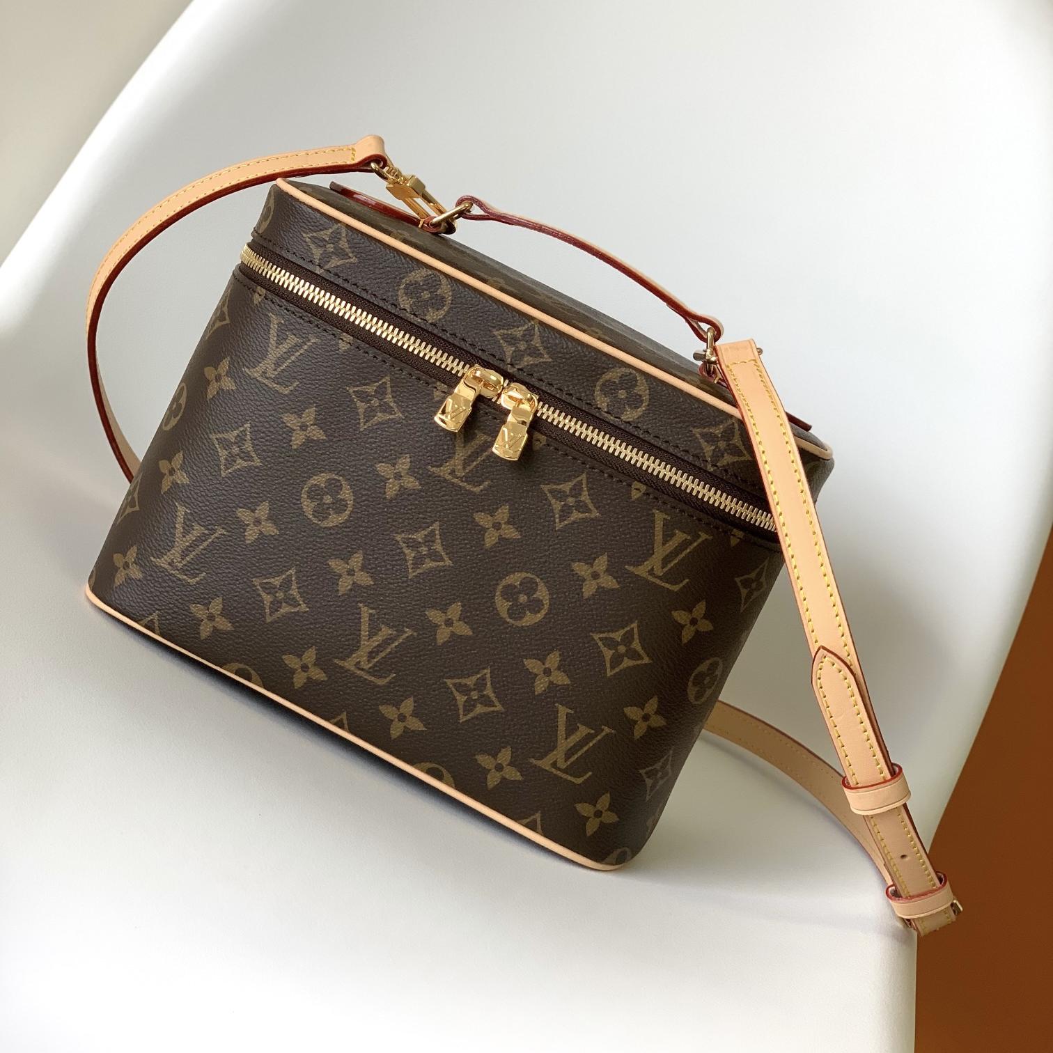 Louis Vuitton LV Nice Leather Cosmetic Bag Handbag M42265&M44495&M44936 Top quality (Replica)