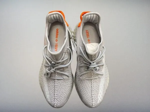 Yeezy350 Boost V2 “Tail Light”(Replica)