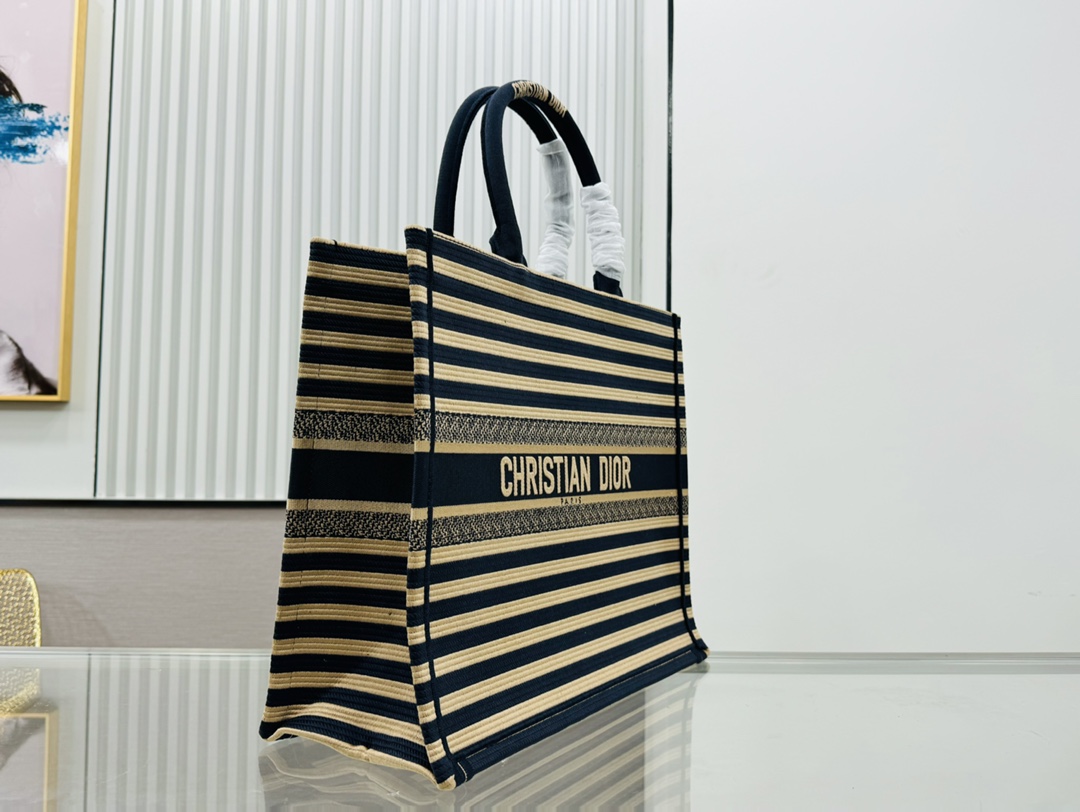Dior Book Tote Thick Thread Thick Fabric Shoulder Bag Handbag