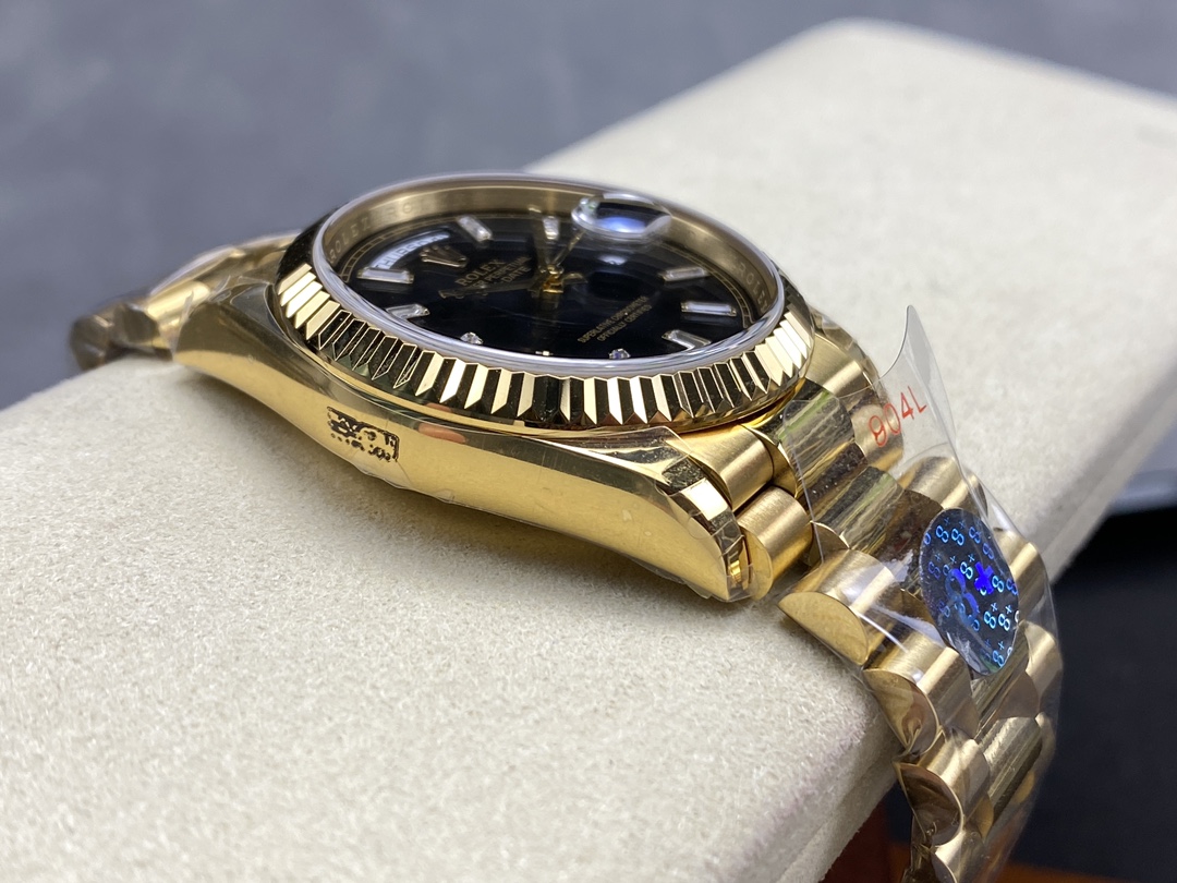 Rolex Day-Date 228238 Black Diamond Dial Fluted Bezel 40mm Mens Replica Watch