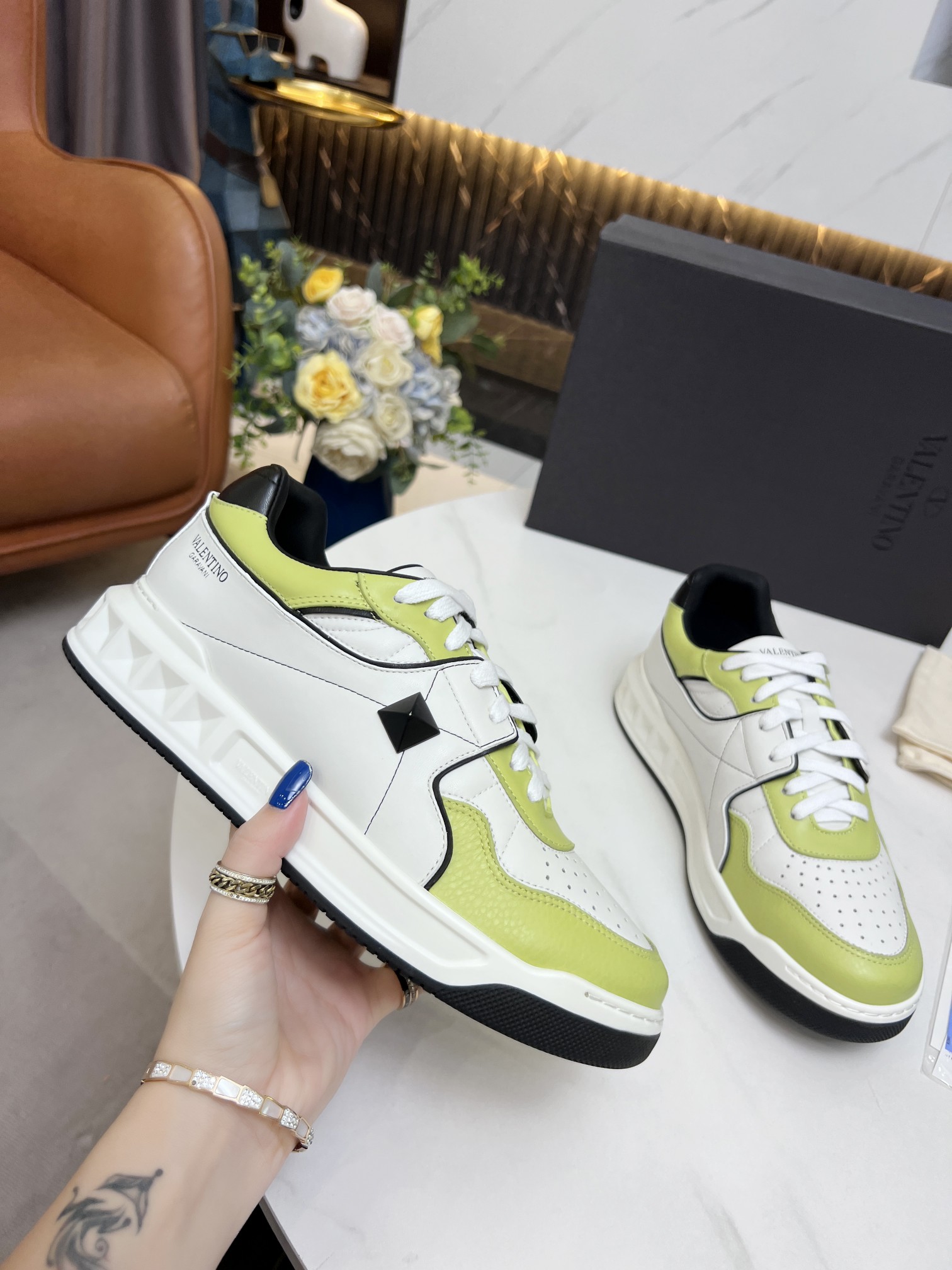 Valentino shoes (35-45) V003