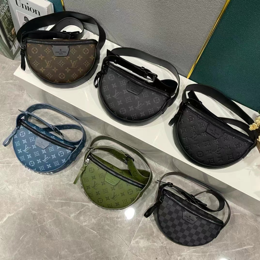 LV Moon Crossbody Bag M23835 XX051 24.5cm