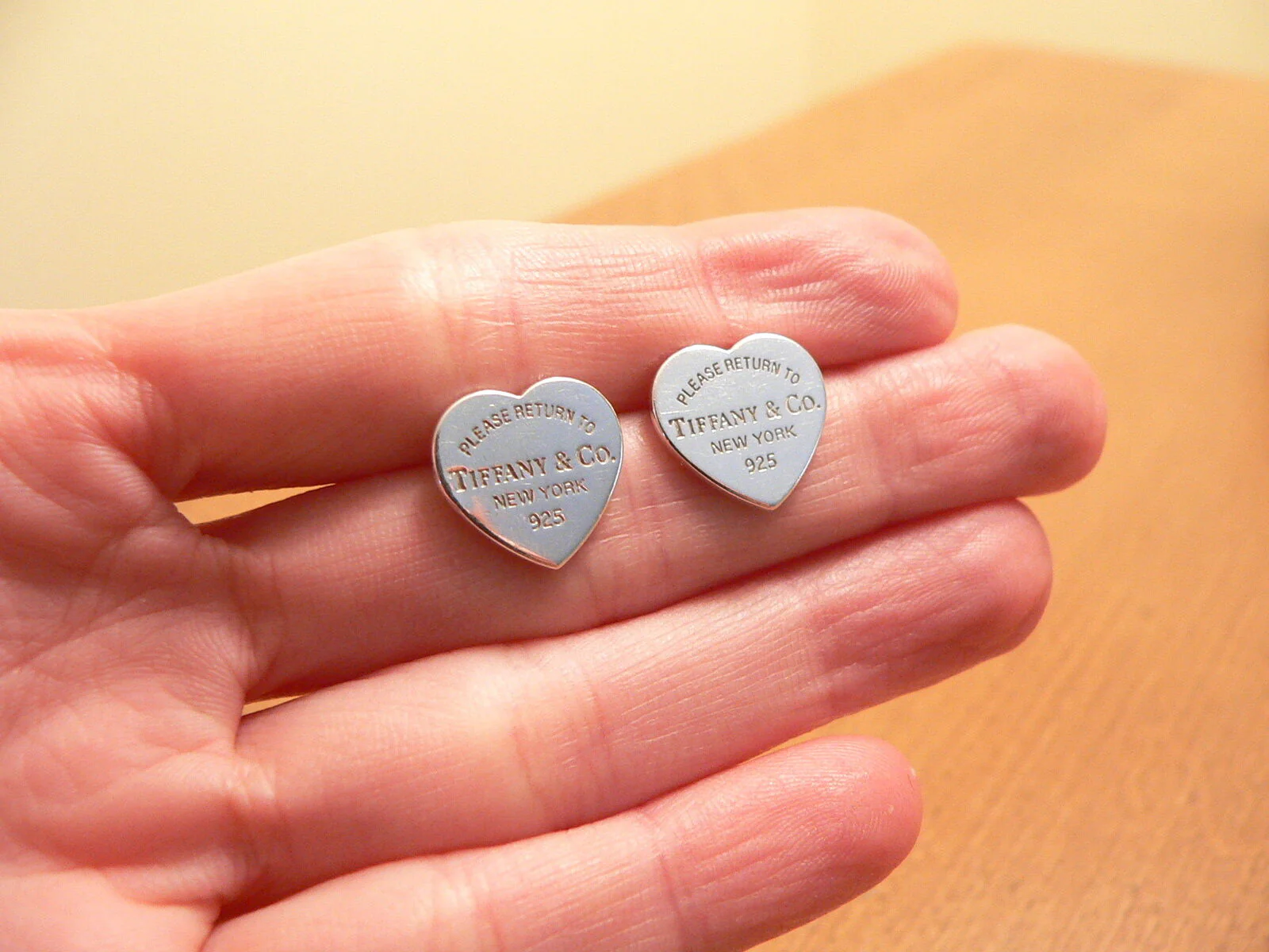 Tiffany & Co Return to Tiffany Heart Earrings Silver Medium Studs Rare Size