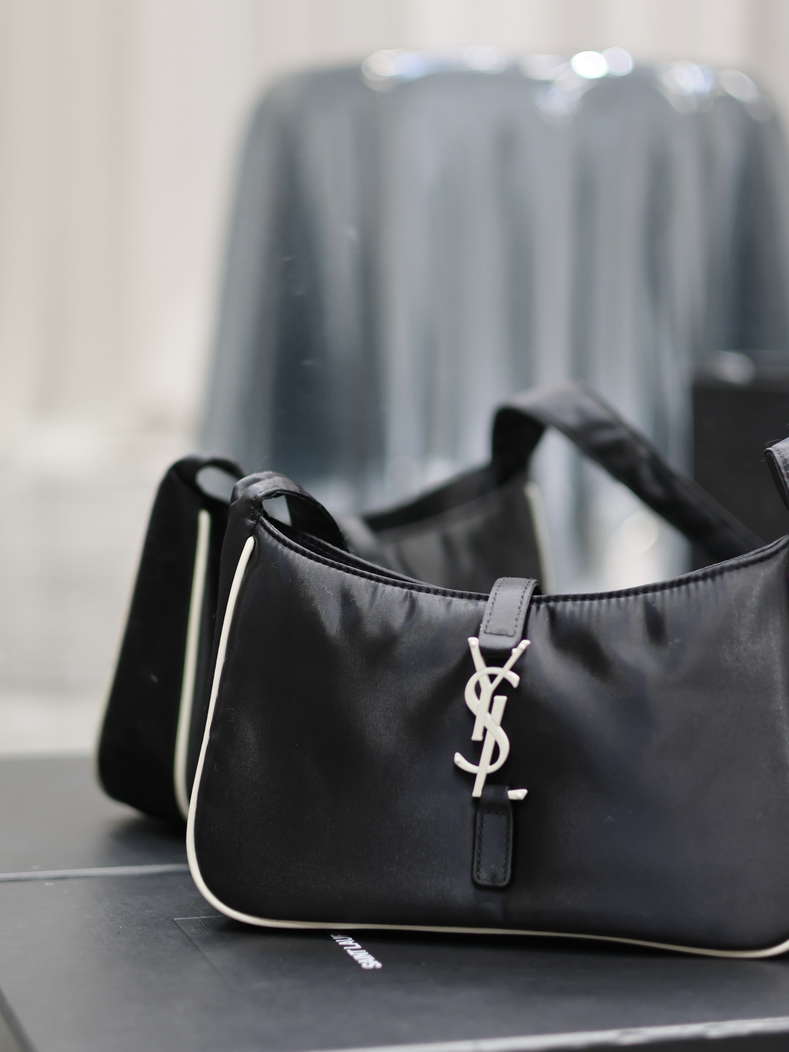 Saint Laurent 10A Handbag Shoulder Bag Top Mirror Quality Version