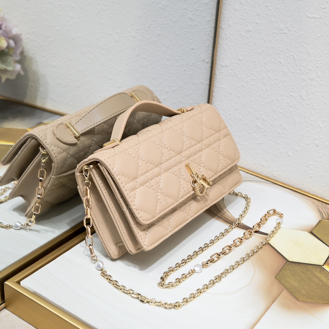 Miss Dior Mini Bag Pink sheep CD2023 XB071 21cm