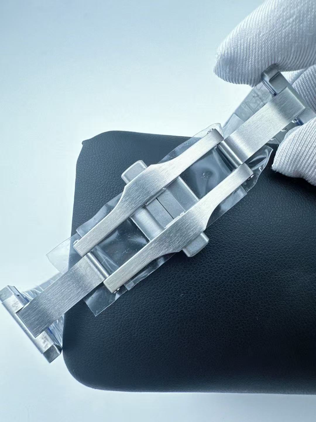 CARTIER SANTOS Classic Silver 42mm