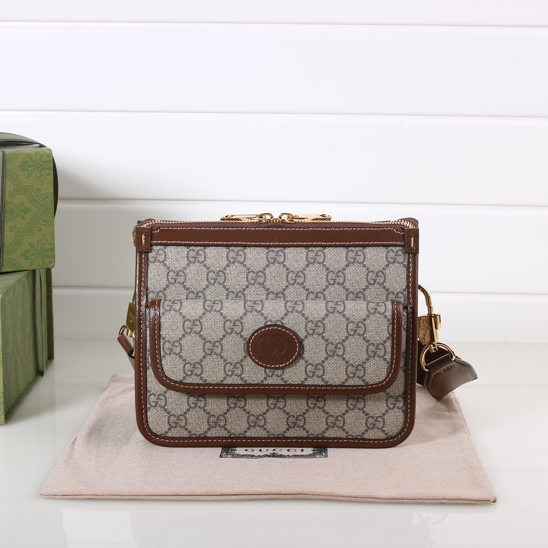 Messenger bag with Interlocking G 674164