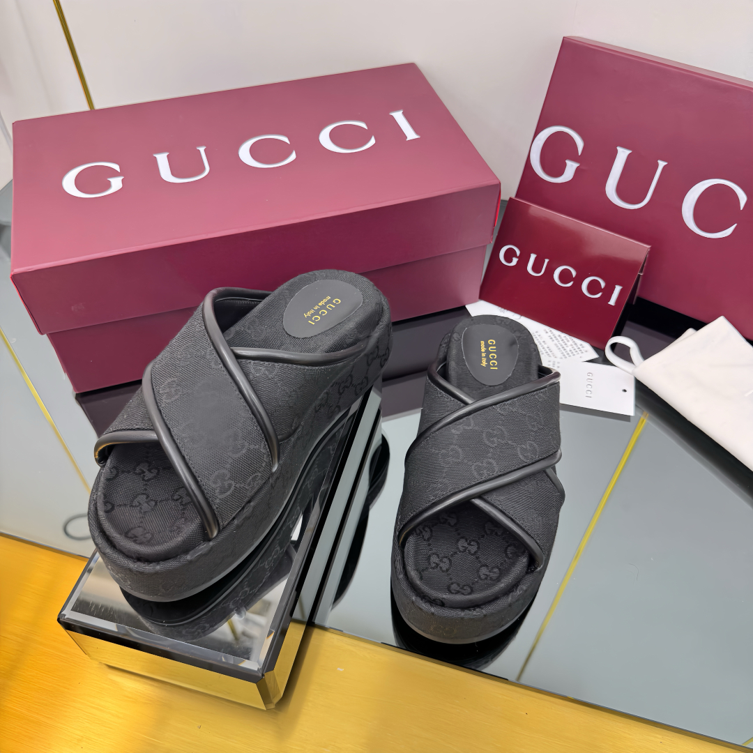 Gucci Shoes GG Cross Canvas Thick Bottom Lover's Slippers with Love
