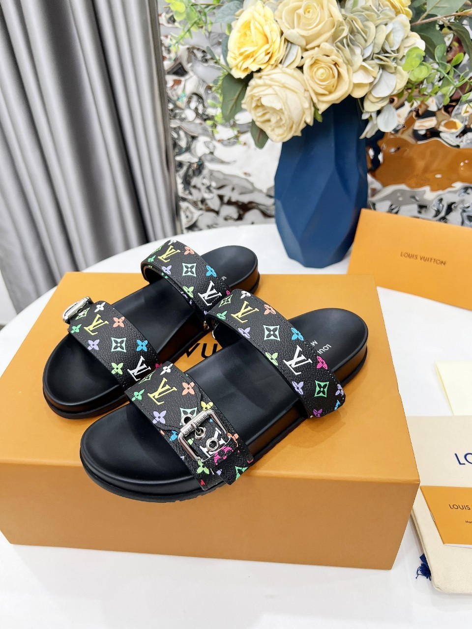 Louis Vuitton XTakashi Murakami Bom Dia couple slippers